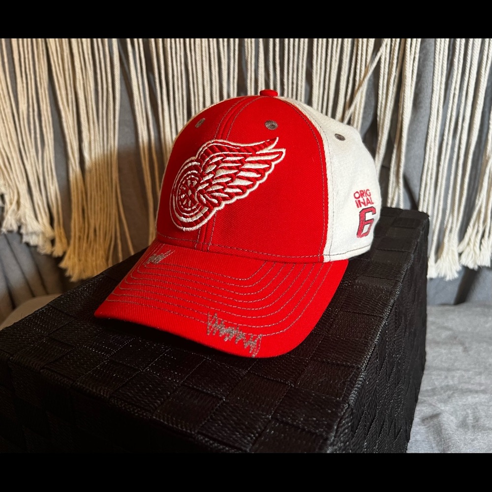 Red Wings CCM Original 6 Hat